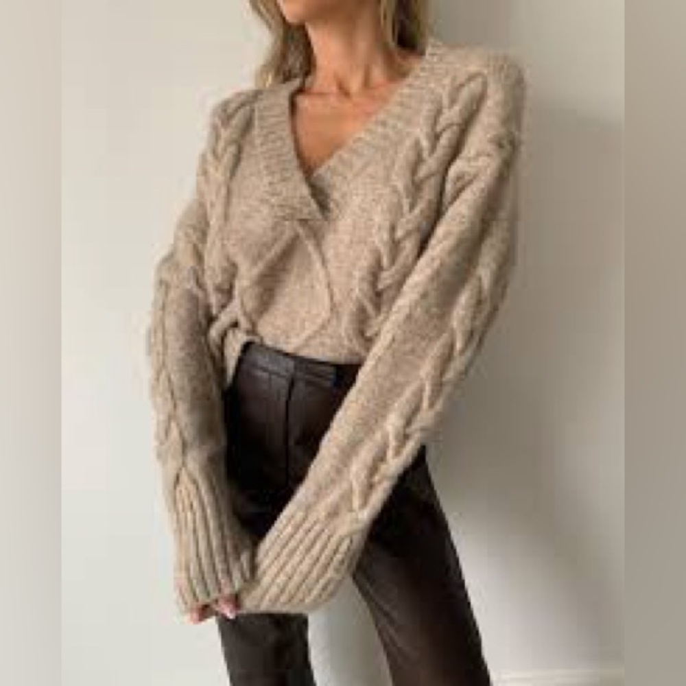 Beige HENNE knit